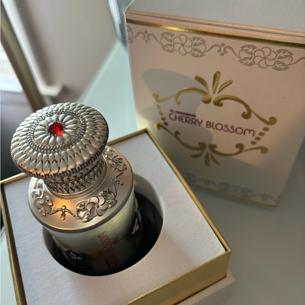 Perfume Oil - Picture 5 of 13